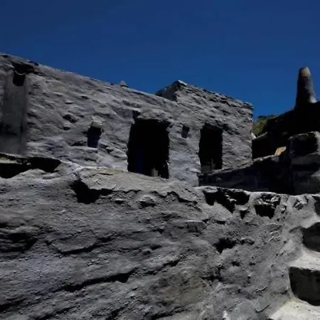 度假居 Alonaki Tinos House *